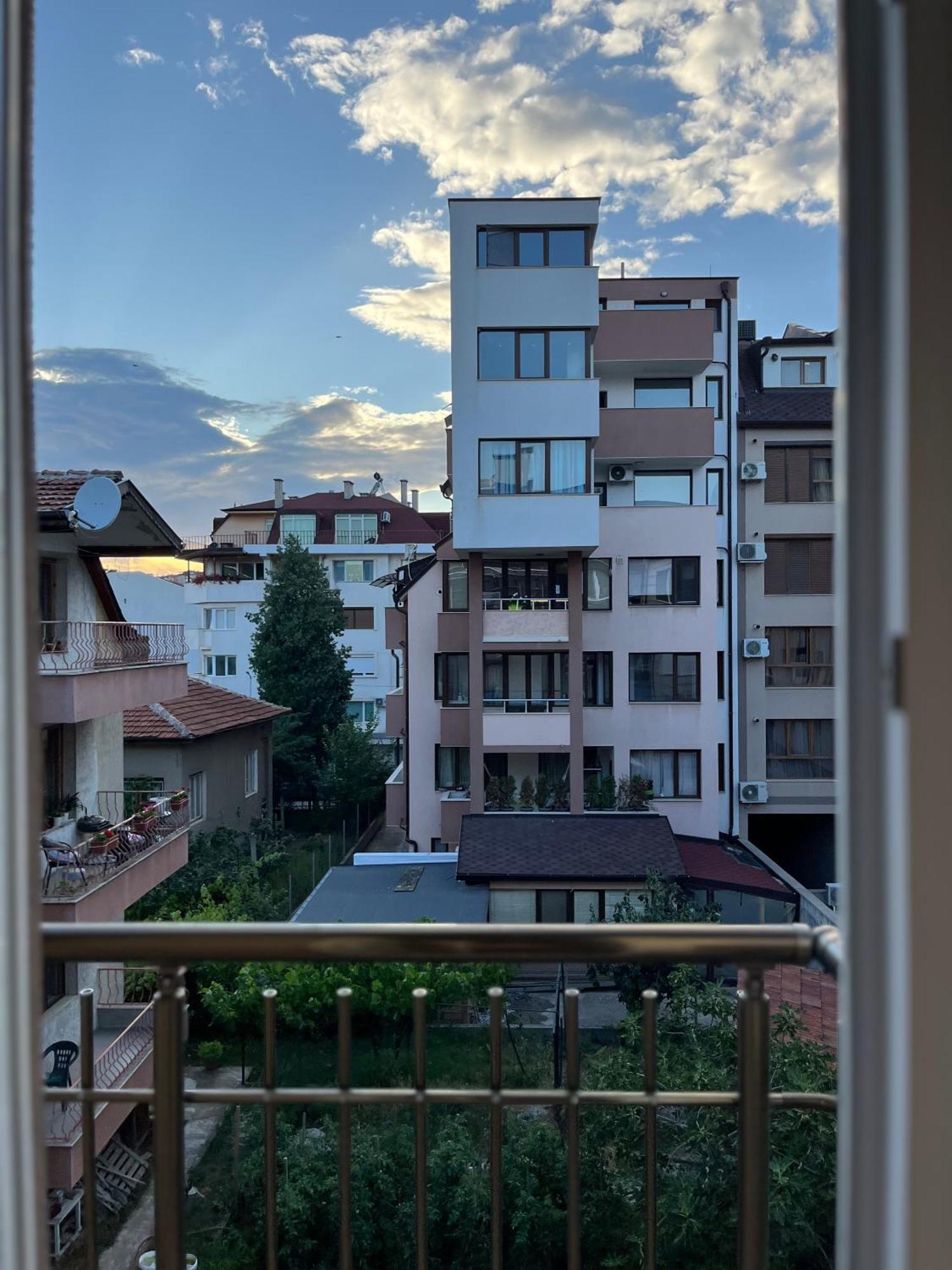 Хостел Атлас - Hostel Atlas Blagoevgrad Buitenkant foto