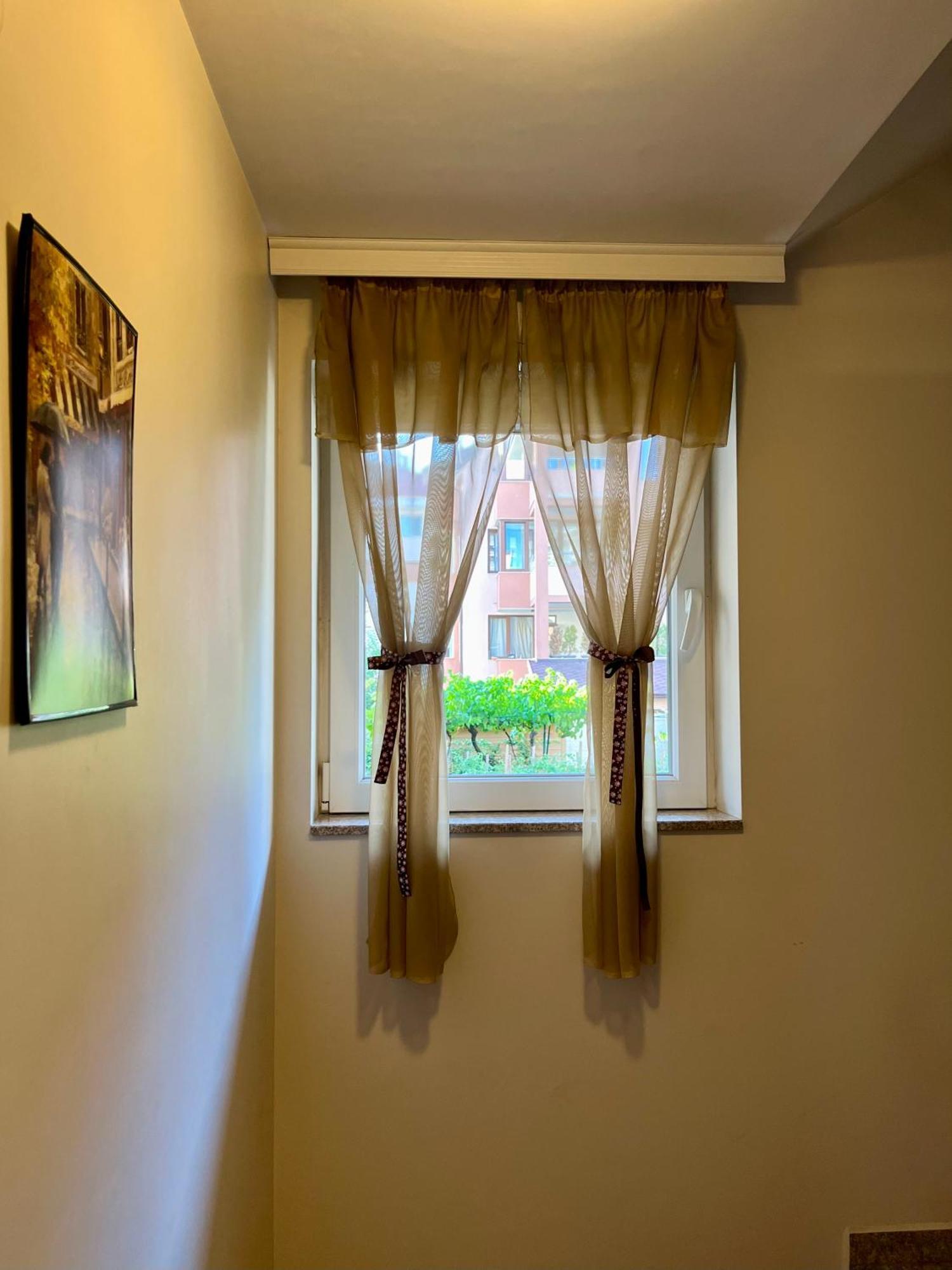 Хостел Атлас - Hostel Atlas Blagoevgrad Buitenkant foto