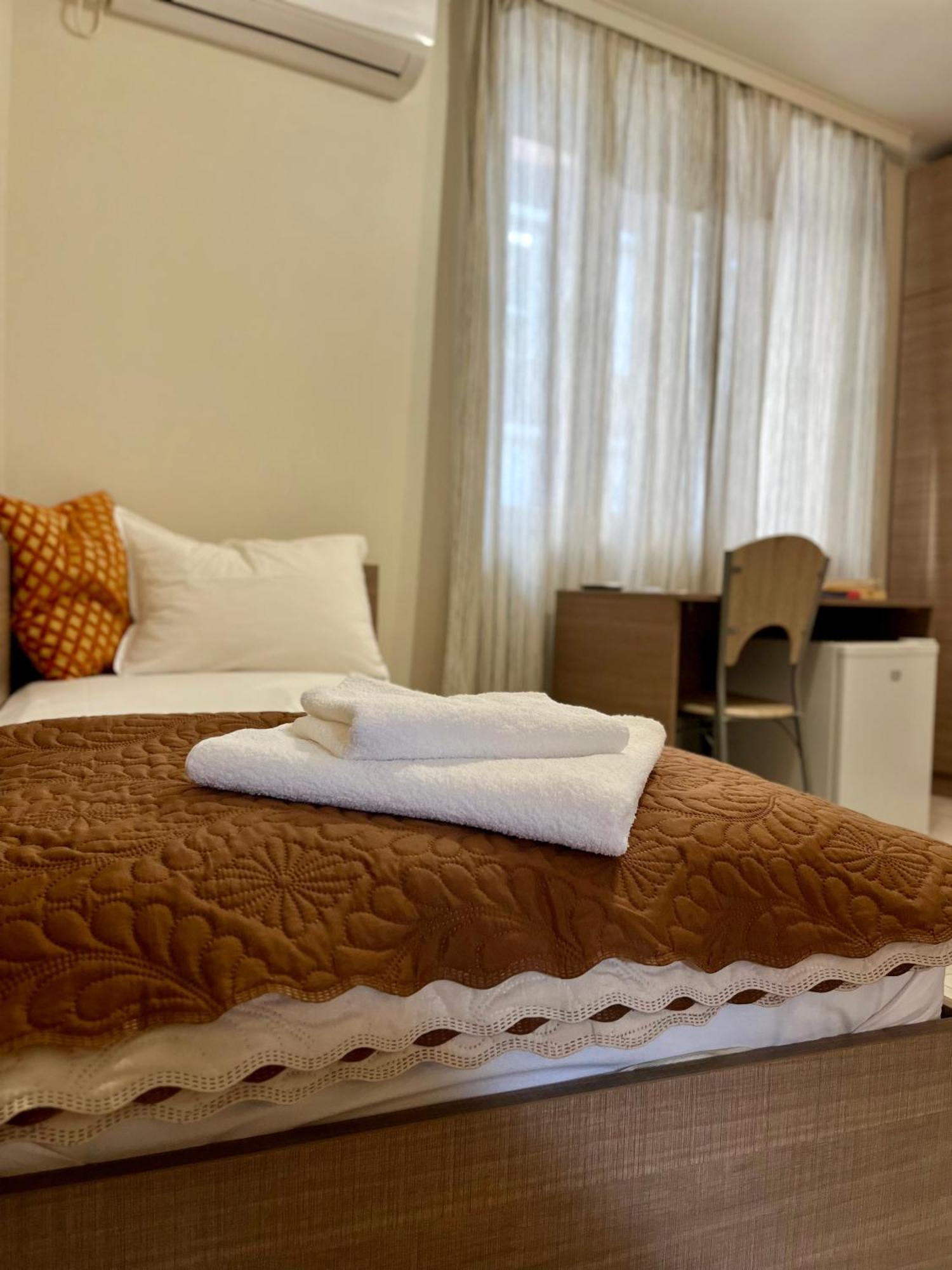 Хостел Атлас - Hostel Atlas Blagoevgrad Buitenkant foto