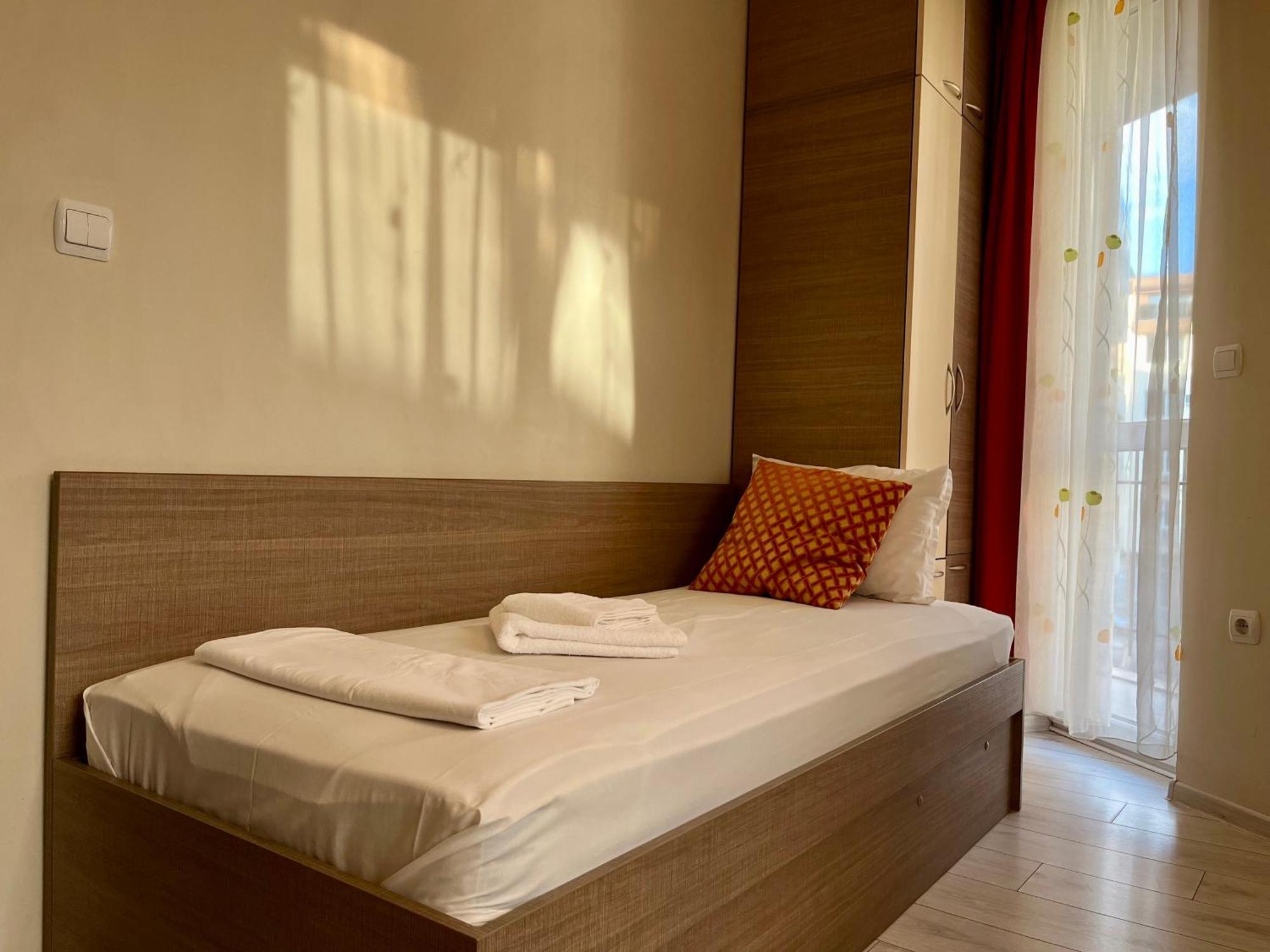 Хостел Атлас - Hostel Atlas Blagoevgrad Buitenkant foto